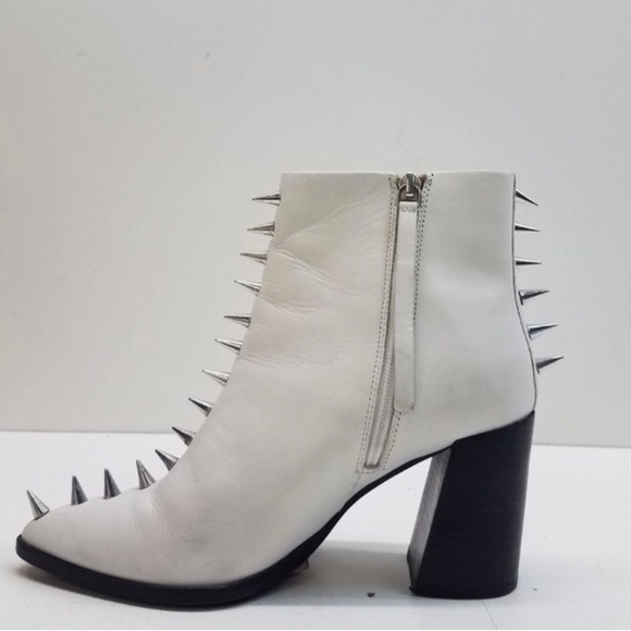 TOPSHOP Hex Studded Boots in White / stud embellished leather ankle boot - Picture 5 of 6